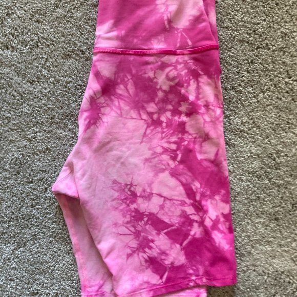 Electric and Rose Shorts - Picture 3 of 3